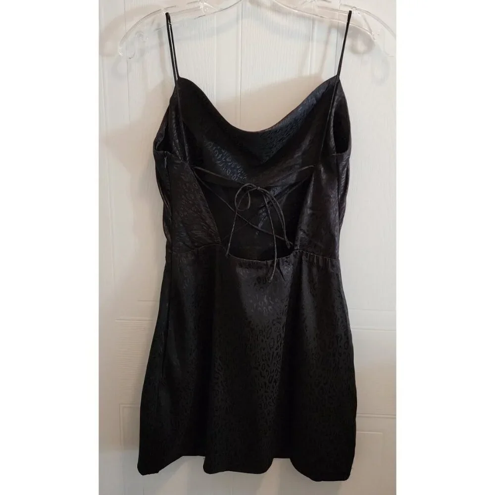Kendall & Kylie Sleeveless Lace Up Back‎ Mini Dress Black Animal Print Size 0/2